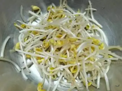 Make Soybeans sprouts, guacamole step 1