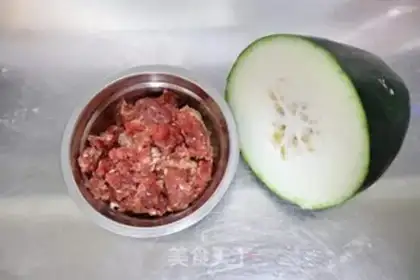 Make Pork dumplings step 1