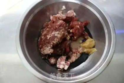 Make Pork dumplings step 2