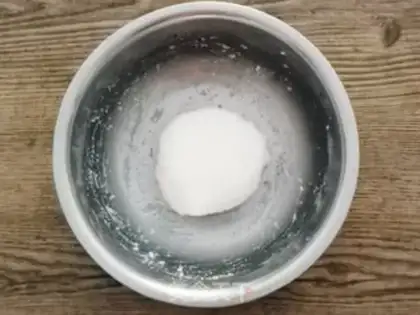 Make Strawberry Mango Snowmen step 3