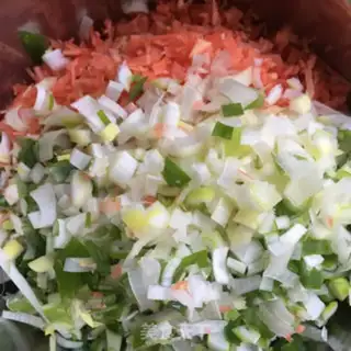 Make Beef onion radish bun step 3