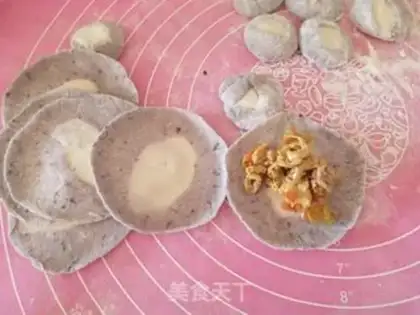Make Carrot egg dumplings step 4