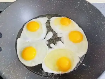 Make Pyramid balls step 3
