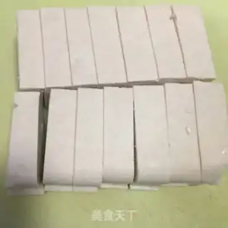 Make Garlic eggs and tofu step 0