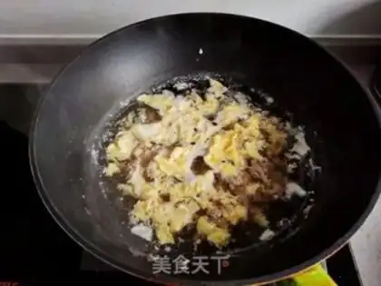 Make Soup gravy egg and pork soup step 3