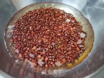 Make Milk, red bean congee step 1