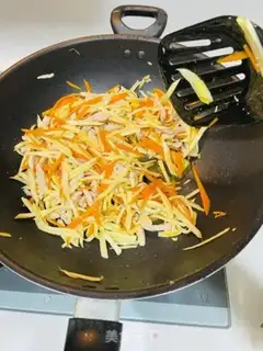 Make ♪ White carrots and fried meat ♪ step 7