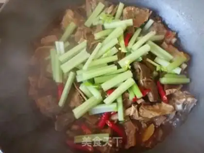 Make Celery drys the chops step 11