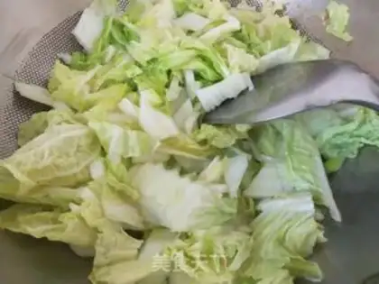 Make Weed of cabbage step 1