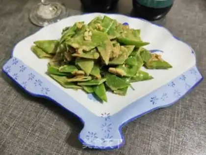 Make Sesame sauce with Dutch beans step 10
