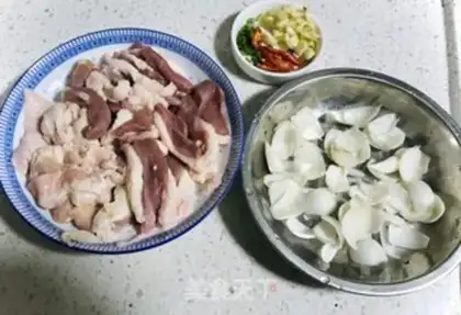 Make ♪ Duck fried lily ♪ step 1