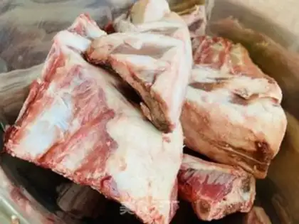Make Bean and lamb chops step 2