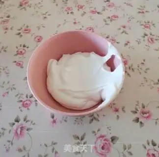 Make First hand-drawing cookies step 4