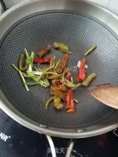 Make Piper pepper with long legs step 8