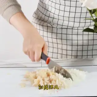 Make Honey radish water step 1