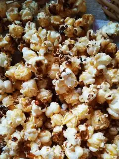 Make Caramel popcorn step 6