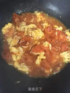 Make Silverfish tomato fried eggs step 5