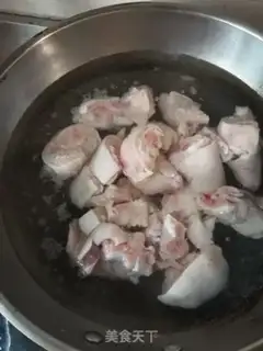 Make Soybeans foot soup step 2