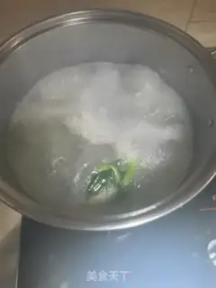 Make Soybeans foot soup step 5