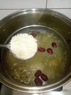 Make Quail rice congee step 2