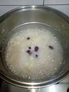 Make Quail rice congee step 4