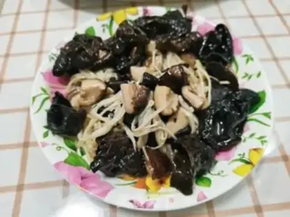 Make Mushroom fried wood step 11