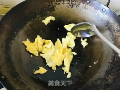 Make Scrambleded eggs step 2