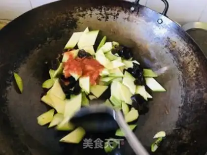 Make Scrambleded eggs step 4