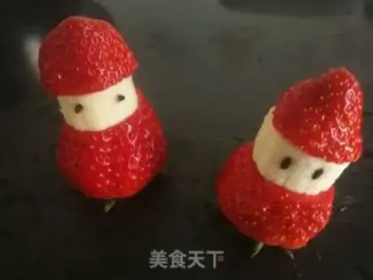 Make Strawberry Banana Santa step 4