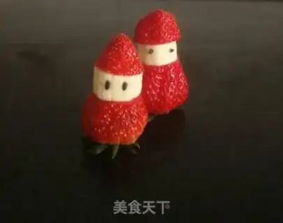 Make Strawberry Banana Santa step 5