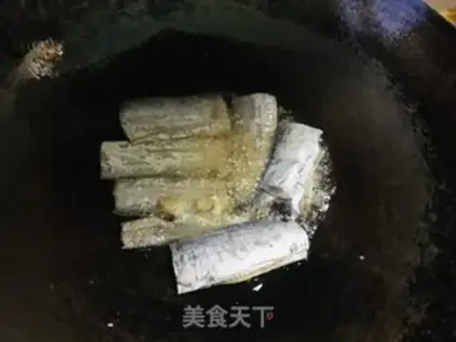 Make Red-fried fish step 1