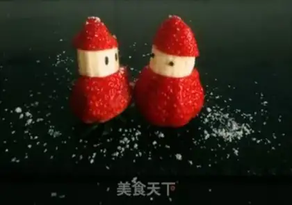 Make Strawberry Banana Santa step 11