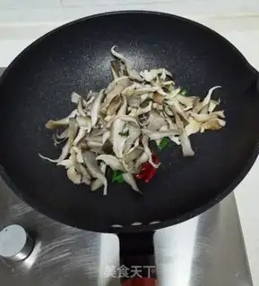 Make Creamed mushrooms step 5