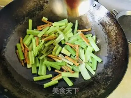 Make Tofu fried celery step 6
