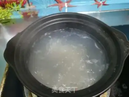 Make Strawberry congee step 1