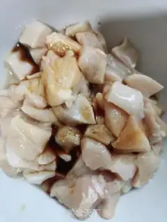 Make Scrambled chicken step 1