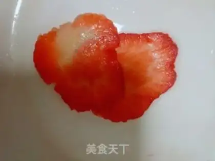 Make Strawberry flamingos step 2