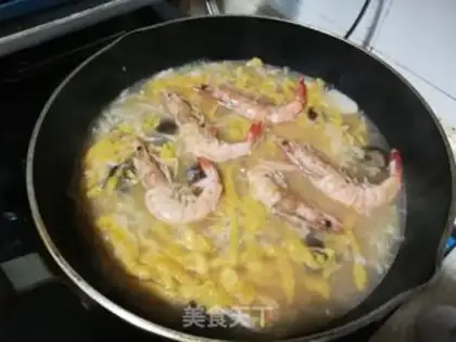Make Three pumpkin wheat shrimp step 9