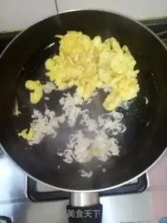 Make Eggs and mussels step 0