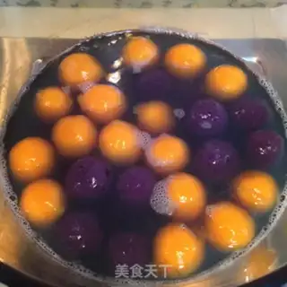 Make Red sugar makes double soup step 2