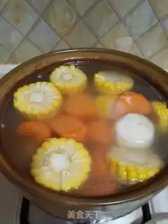 Make Carrot horse-toe corn bouquet soup step 4