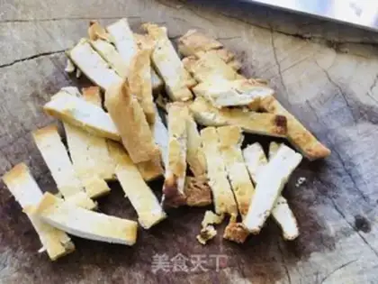 Make Celery fried tofu step 1