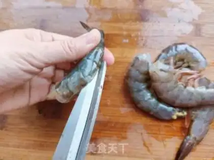 Make Abalone little potato shrimp ball step 6