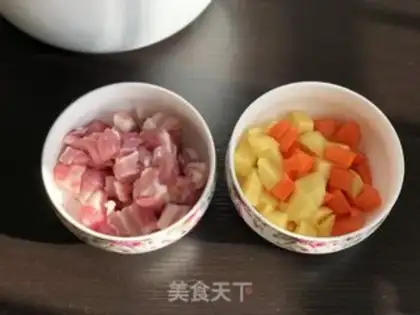 Make Five bouquets of potatoes step 0