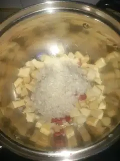 Make Potato peanut rice congee step 3