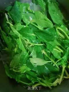 Make Spinach fried eggs step 0