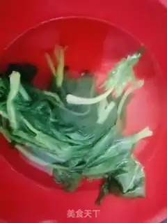 Make Spinach fried eggs step 3