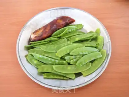 Make Weenie fried Dutch beans step 0