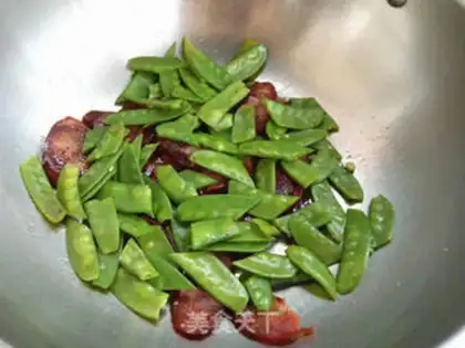 Make Weenie fried Dutch beans step 5