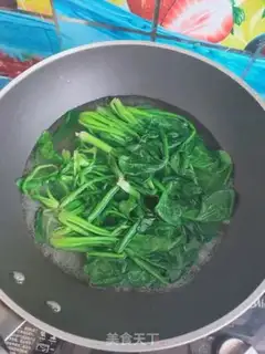 Make Scrambled spinach step 3